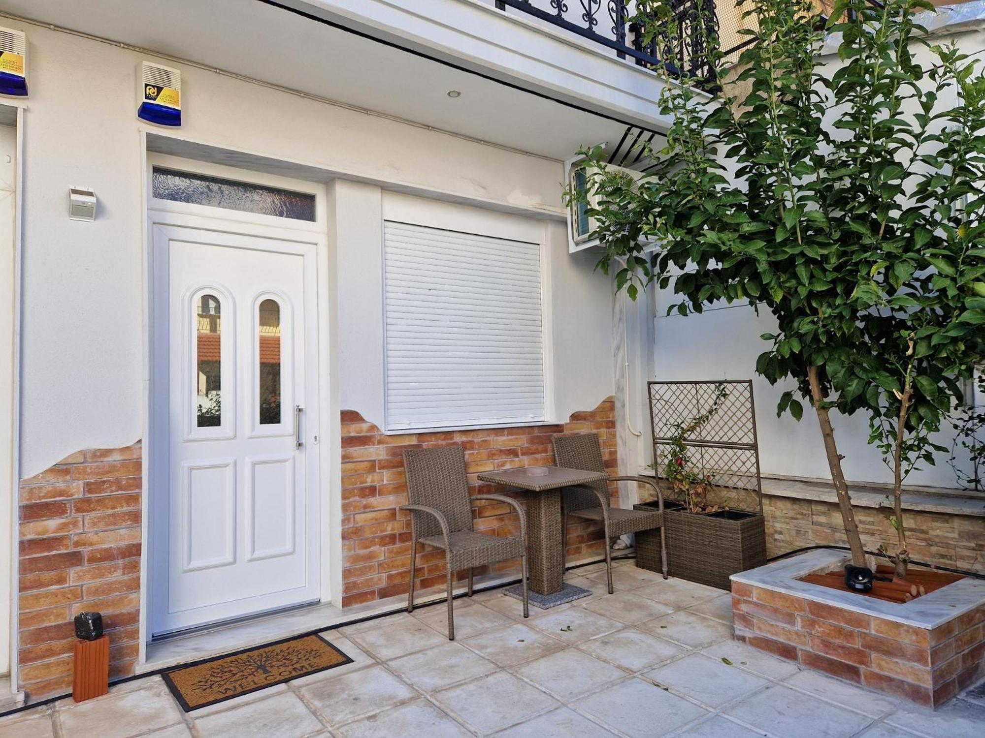 Aigaiou House 2 Apartment Tesalonika Bagian luar foto
